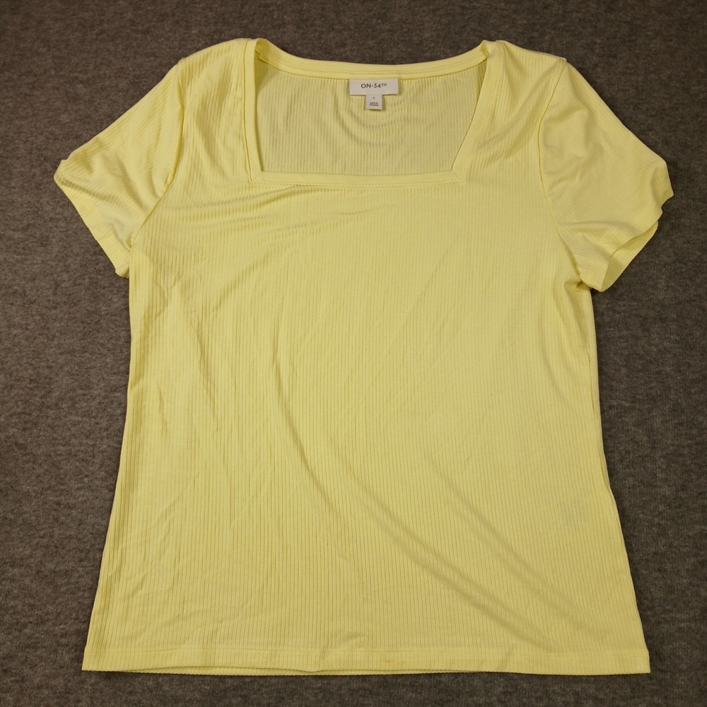 On 34th Women's Size Large Candlewick Color Short Sleeve Top‎